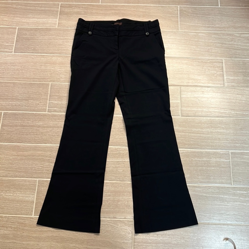 The Limited Exact Stretch Pants in Black (Size 8)